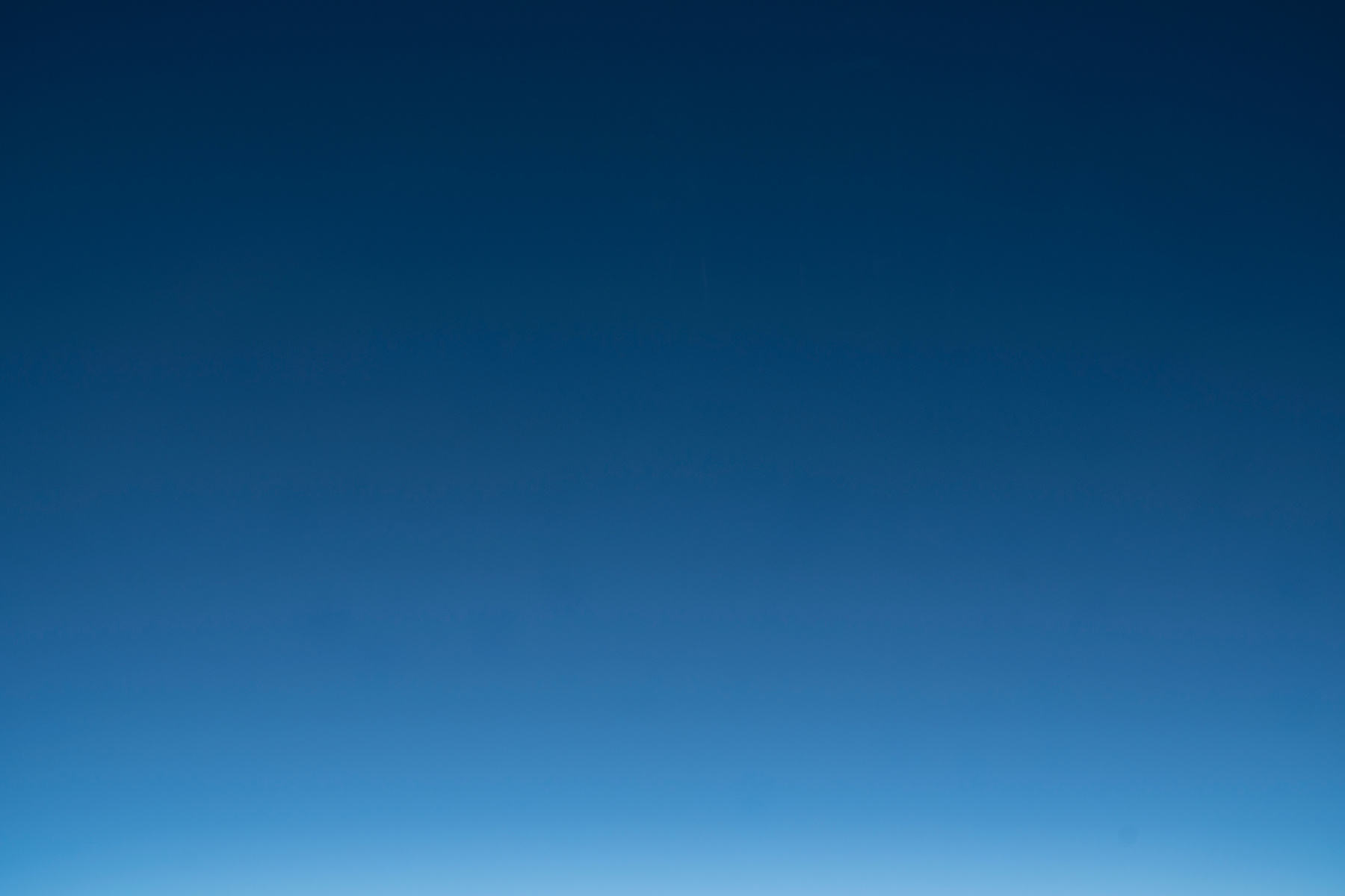 Dark blue sky background gradient
